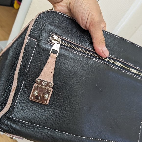 Labor Day Sale! Rare! Authentic Louis Vuitton bonded pochette - Picture 4 of 15